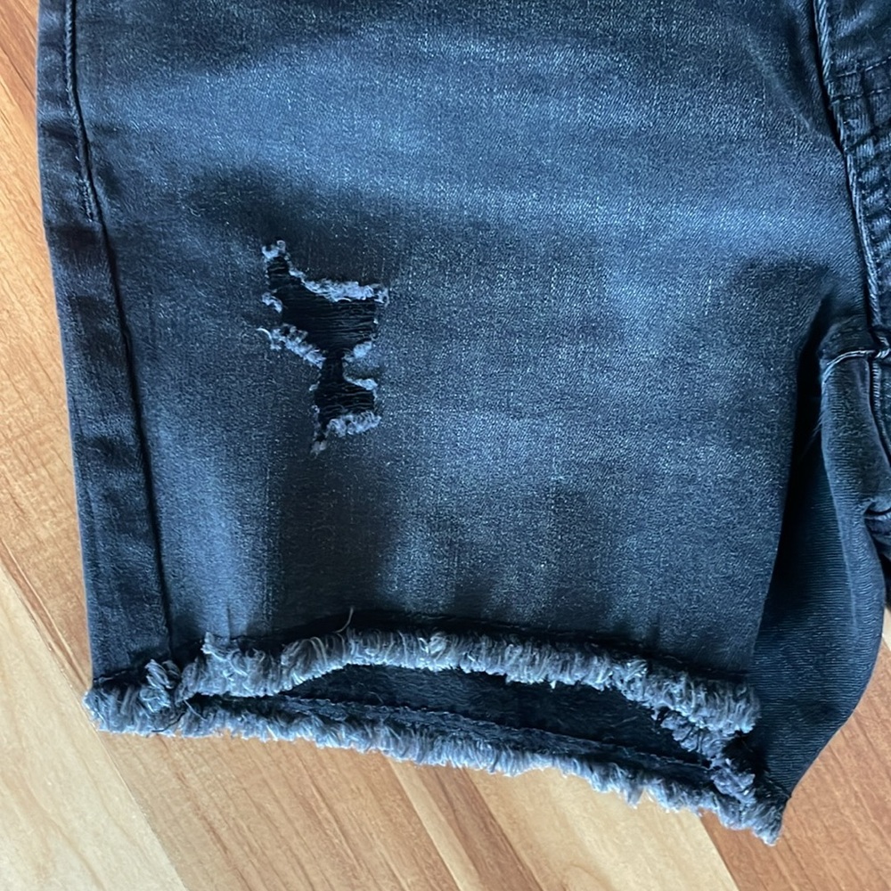 SO Mid Rise Midi Super Stretch Black Denim Shorts - Size 12 - Picture 4 of 9